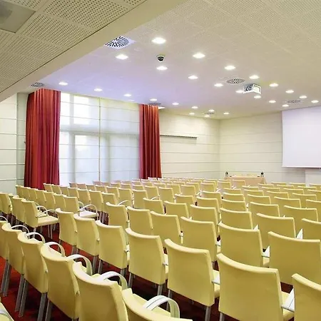Doubletree By Hilton Florence Metropole 