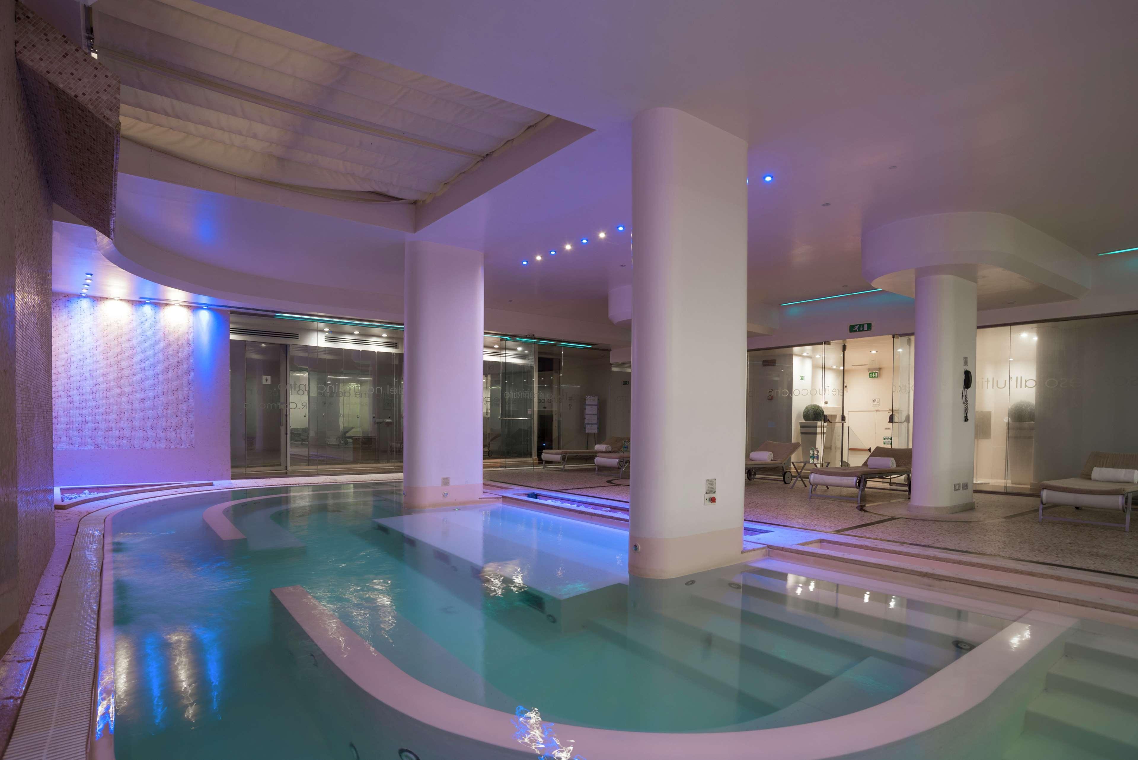 Doubletree By Hilton Metropole Hotel 4*