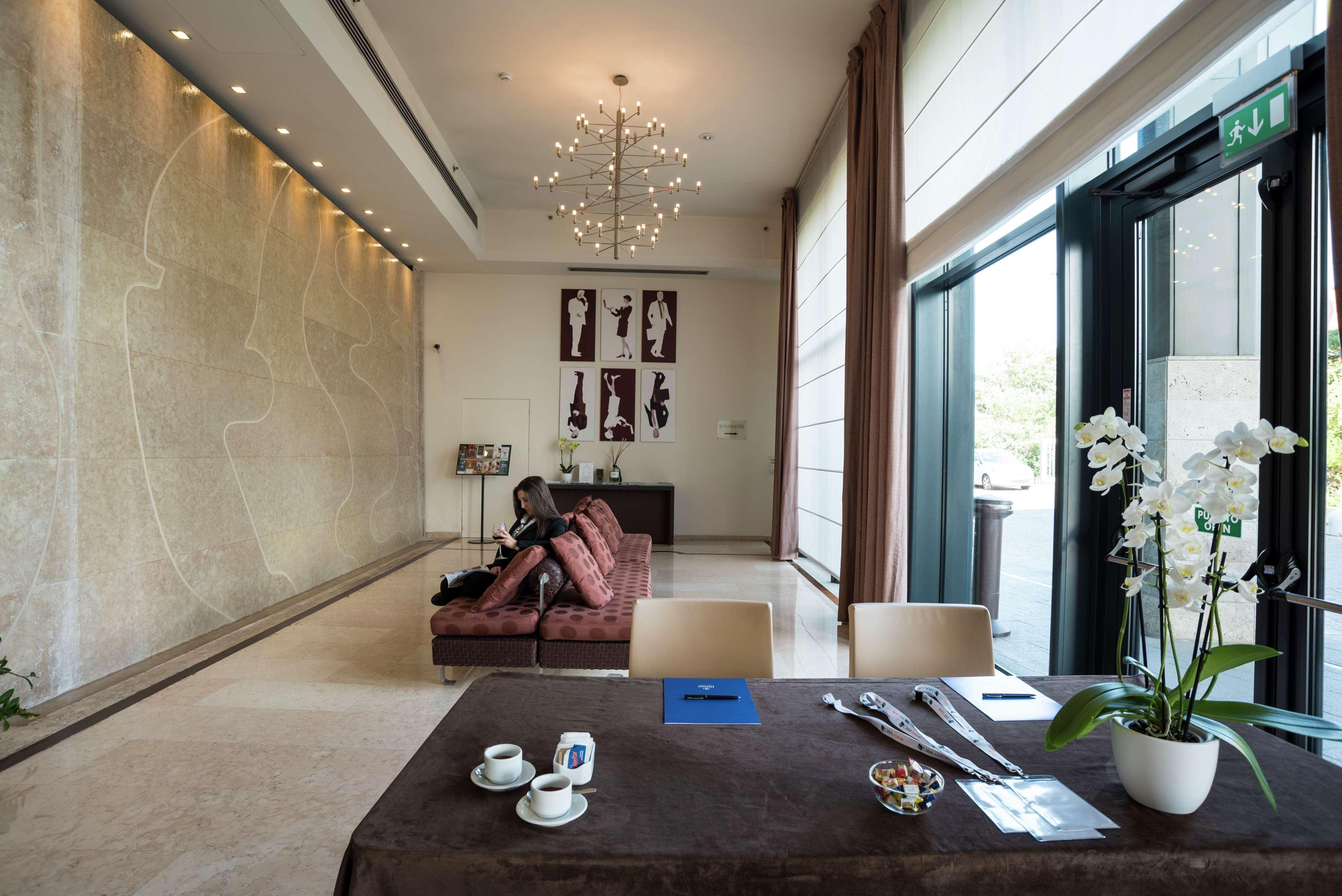 Doubletree By Hilton Metropole Hotel Florenz