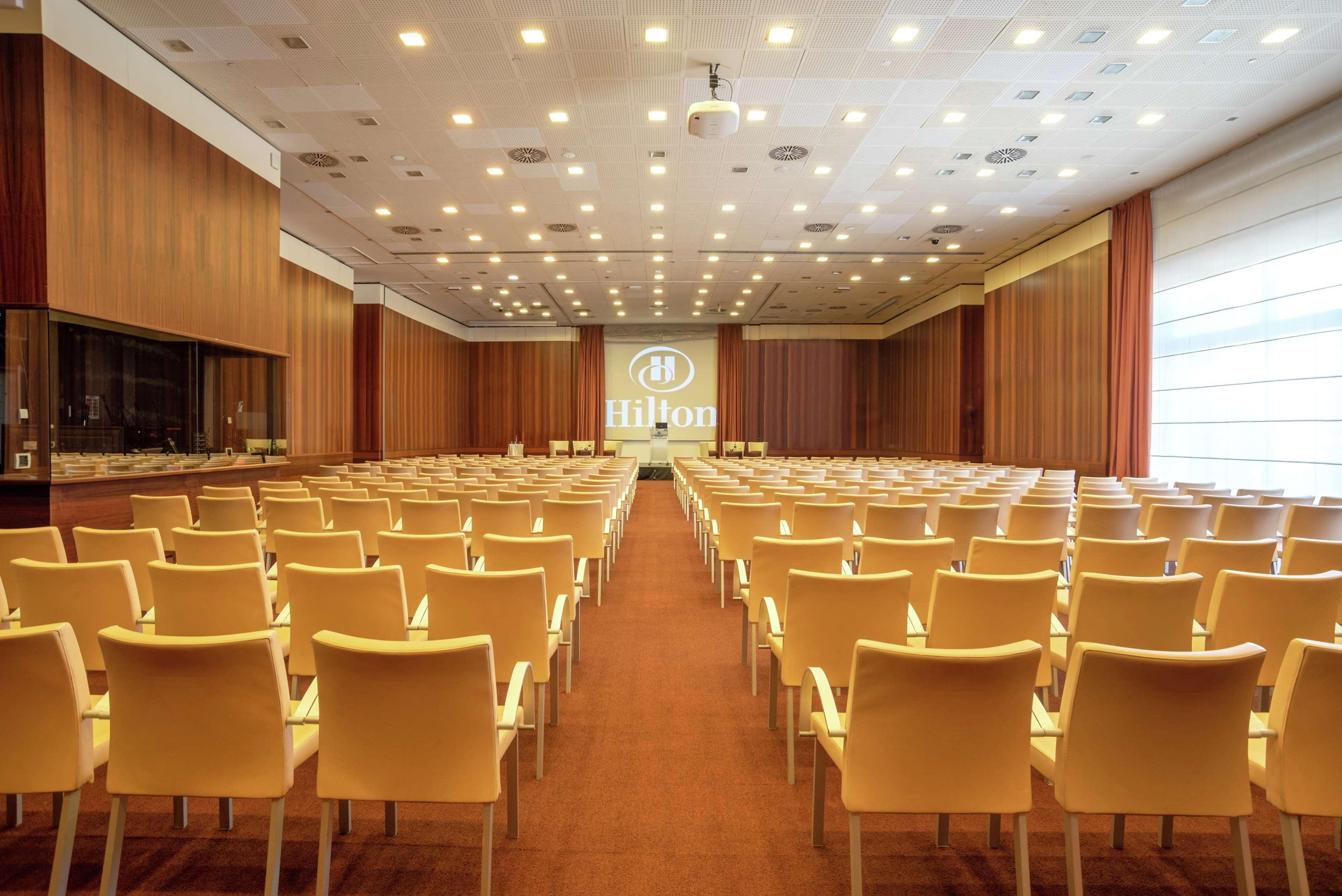 Doubletree By Hilton Metropole