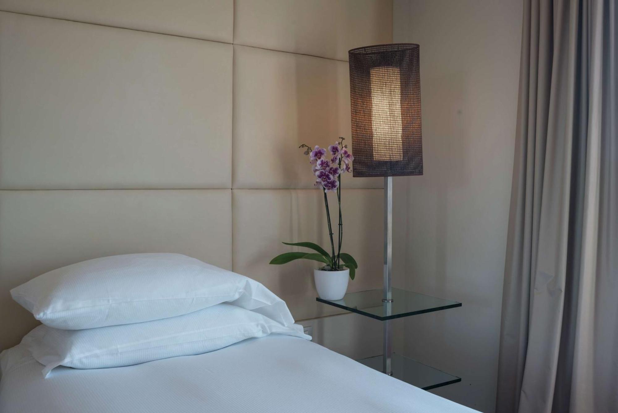 Doubletree By Hilton Metropole Hotel
